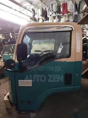ISUZU BOX MODEL (4JJ1) AUTO 24V CABIN