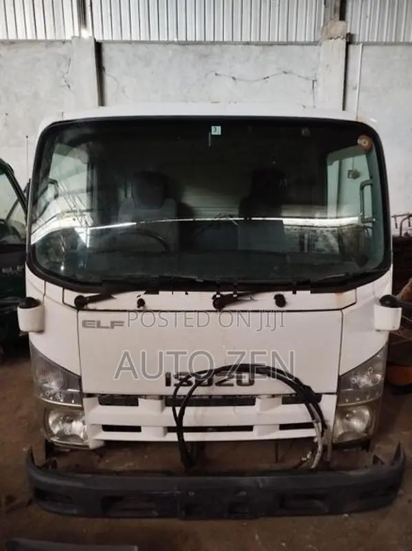 ISUZU BOX MODEL (4JJ1) MANUAL 24V CABIN