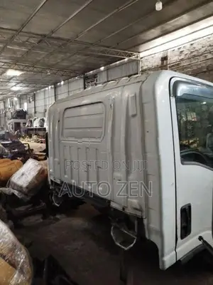 ISUZU BOX MODEL (4JJ1) MANUAL 24V CABIN