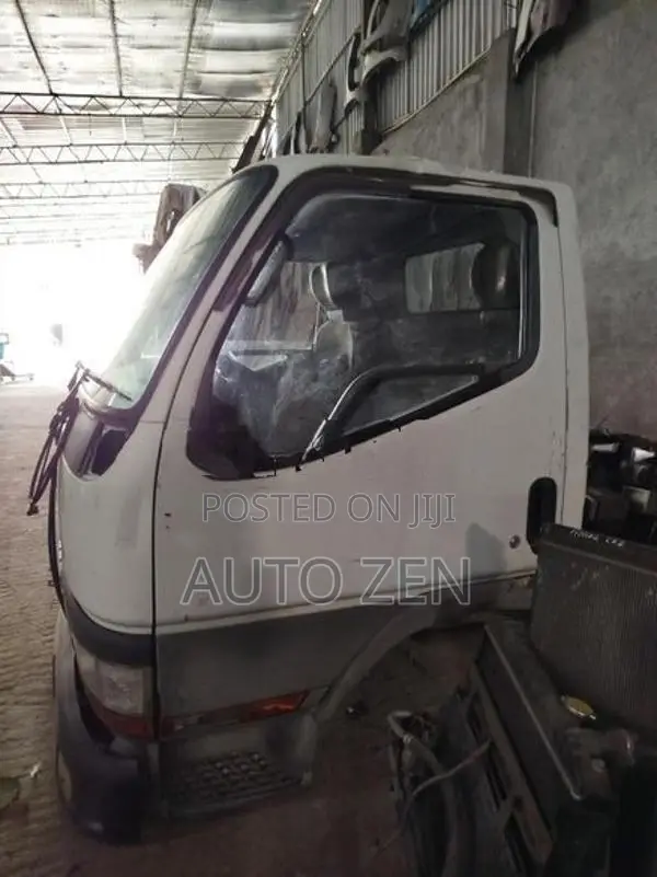 CANTER PATU AUTO 12V CABIN