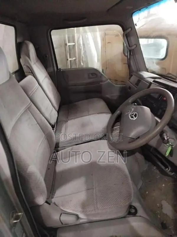 TITAN PATU AUTO 12V CABIN