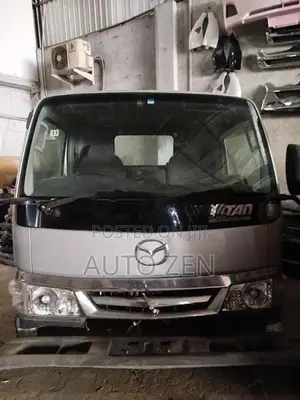 TITAN PATU AUTO 12V CABIN