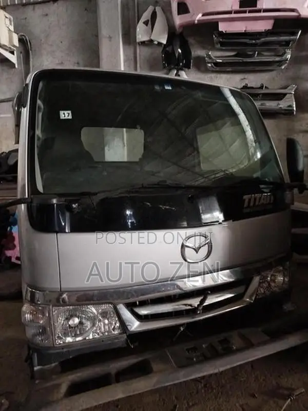 TITAN PATU AUTO 12V CABIN