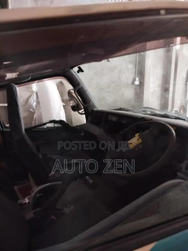 FUSO AUTO CABIN 12V