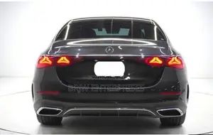 Mercedes Benz E200 amg premium 2024