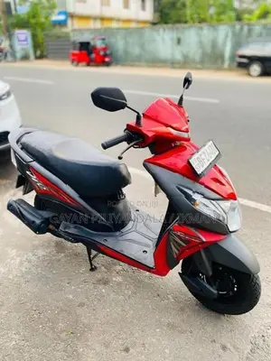 Honda Dio 2018