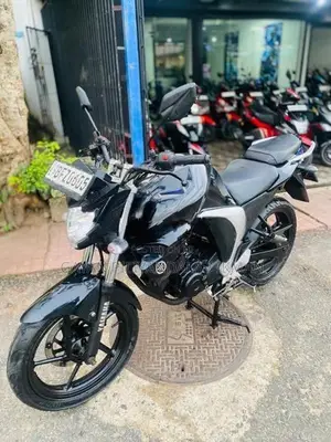 Yamaha FZ 2017