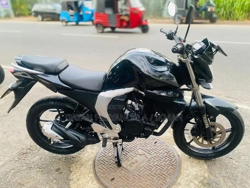 Yamaha FZ 2017