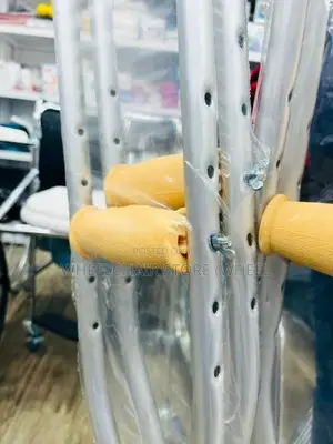 Underarm Crutch