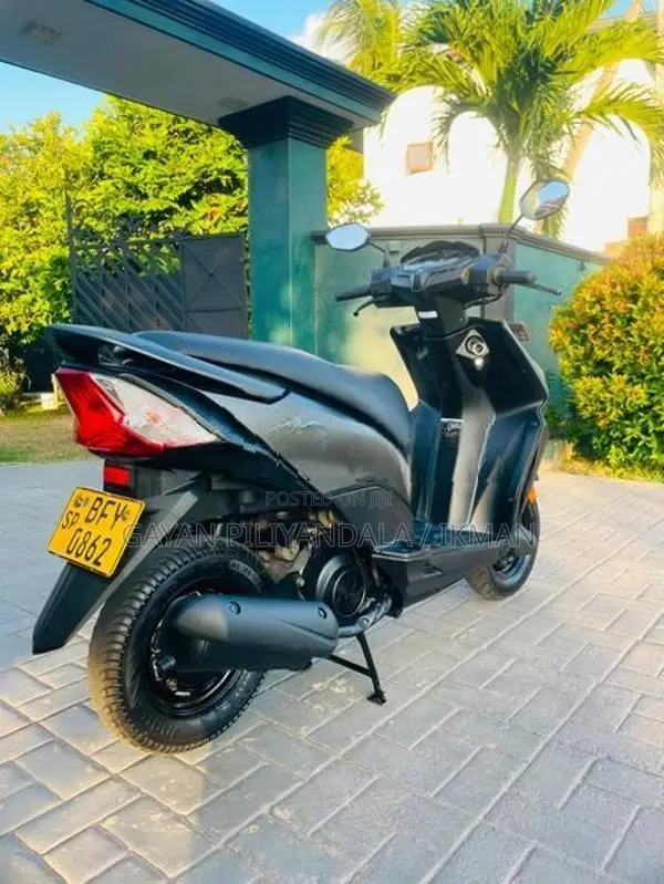 Honda Dio 2017