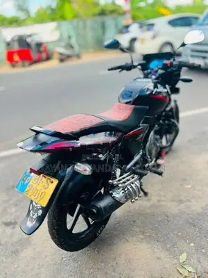 Bajaj Pulsar 150 2017