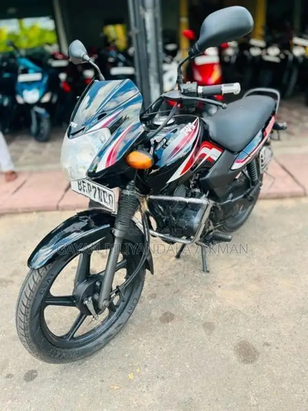 TVS Metro 2016