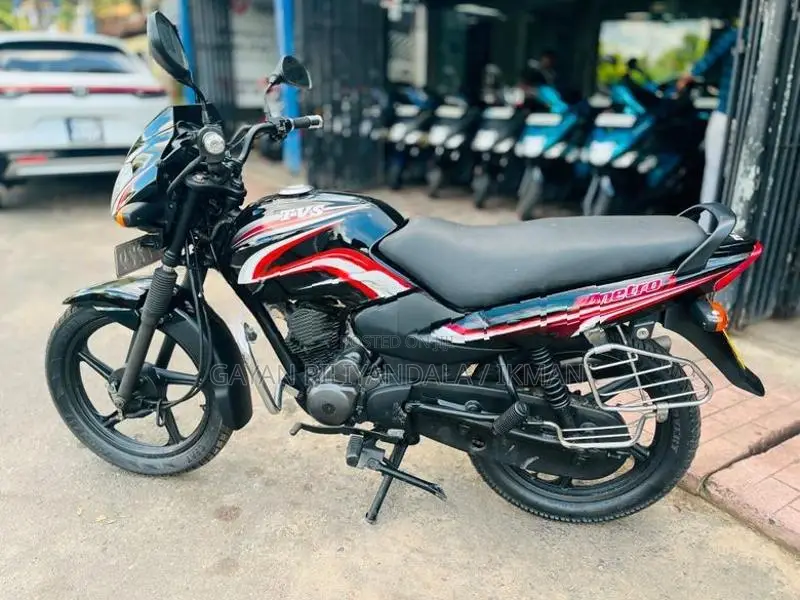 TVS Metro 2016