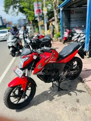 Honda Hornet 2018