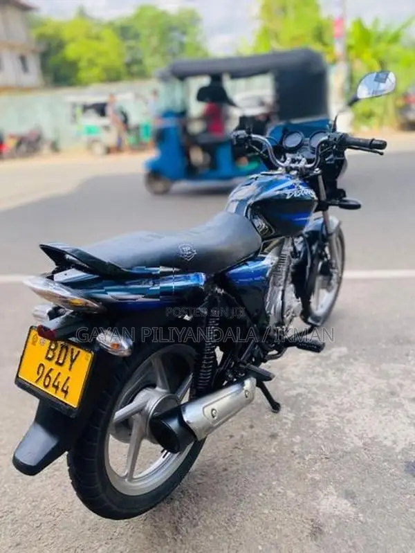 Bajaj Discover 125 2016