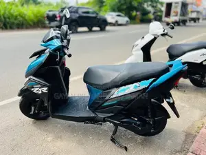 Yamaha Ray ZR 2017
