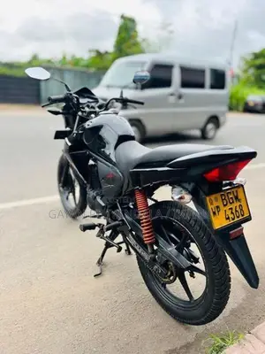 Honda Twister 2018