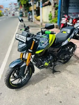Hero Hunk 2025