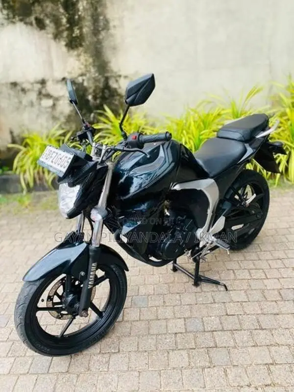 Yamaha FZ 2017