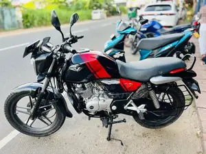 Bajaj V15 2017