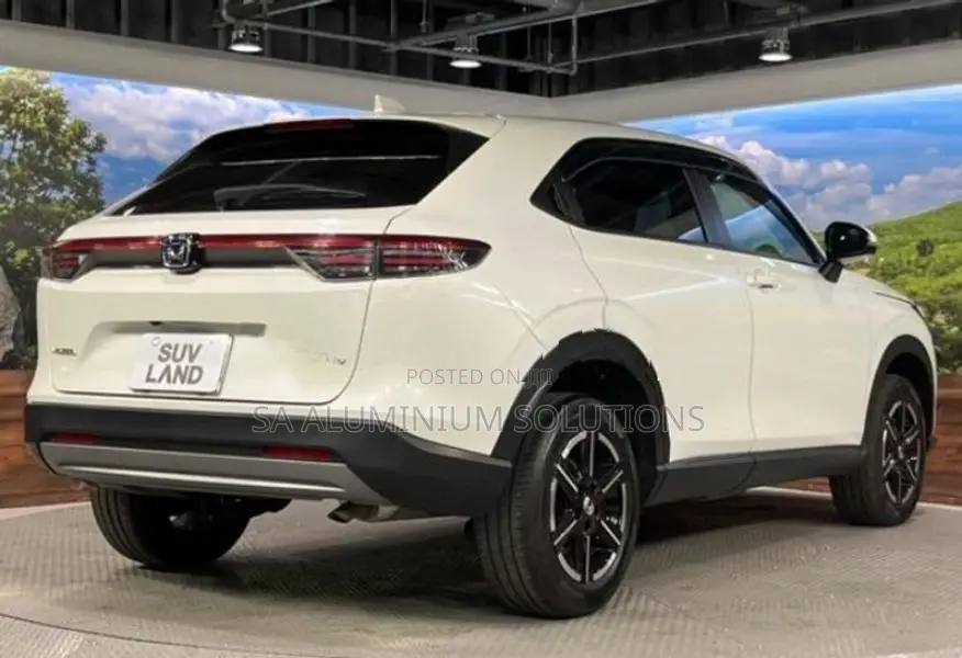Honda Vezel X 2024