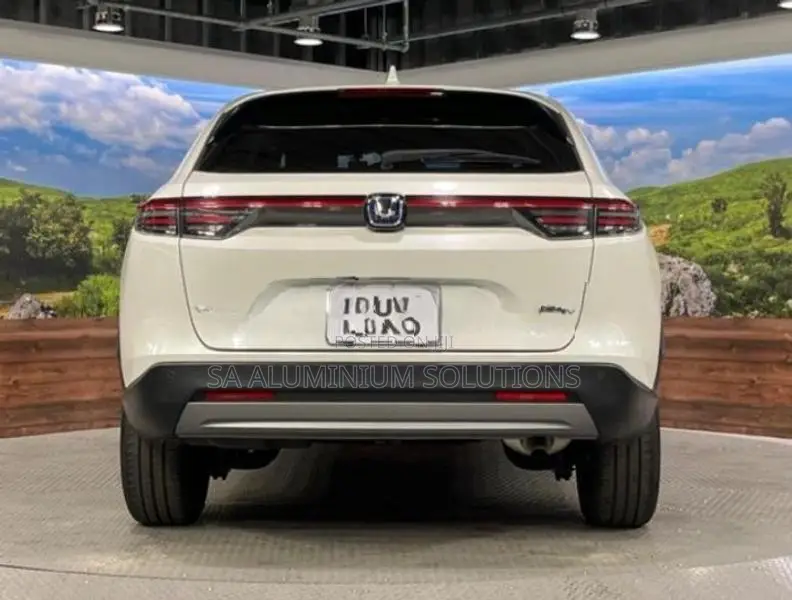 Honda Vezel X 2024