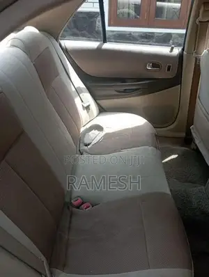 Mazda Familia 2000