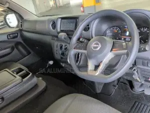 Nissan Caravan VAN 2024