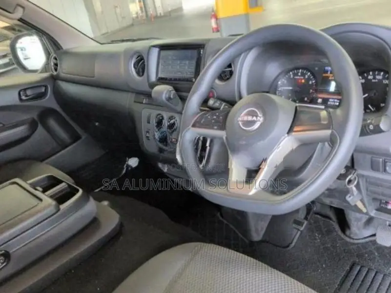 Nissan Caravan VAN 2024