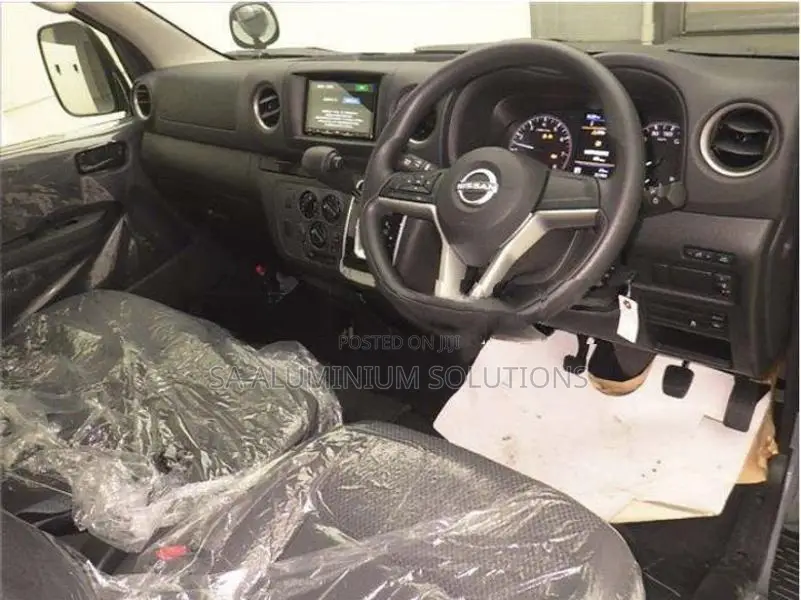 Nissan Caravan VAN 2026