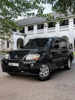 Mitsubishi Montero 2005