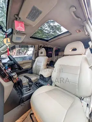 Mitsubishi Montero 2005