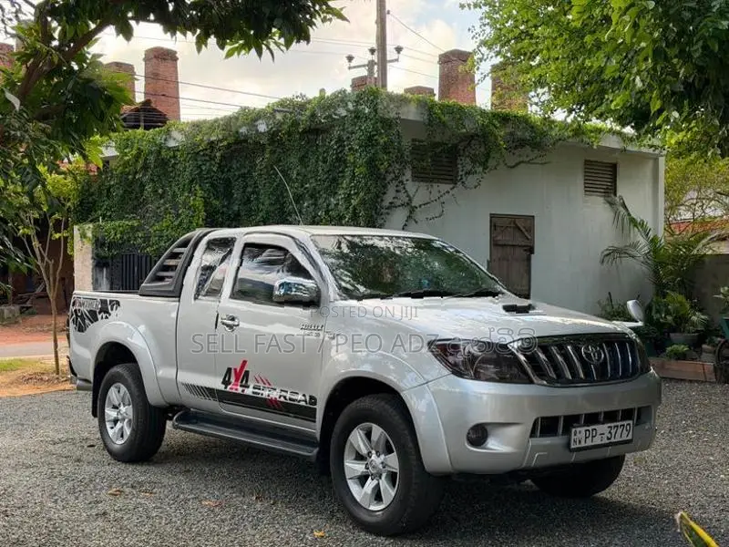 Toyota Hilux Vigo Smart Cab 2005