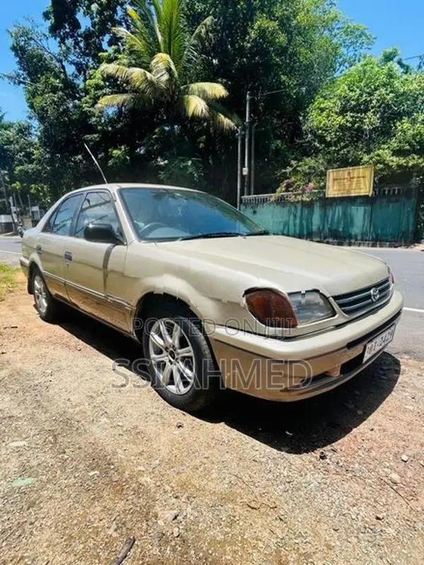 Toyota Soluna 1999