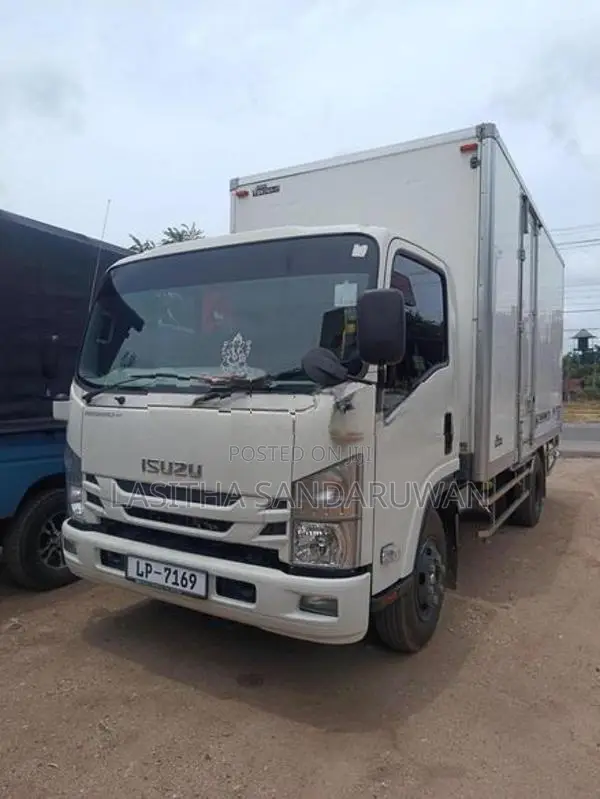 Isuzu NPR75U 2026