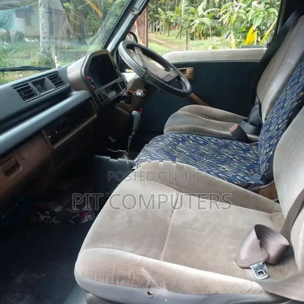 Isuzu Fargo Kota 1988