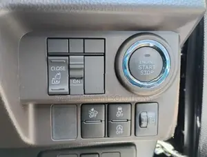 Toyota Roomy X 2024