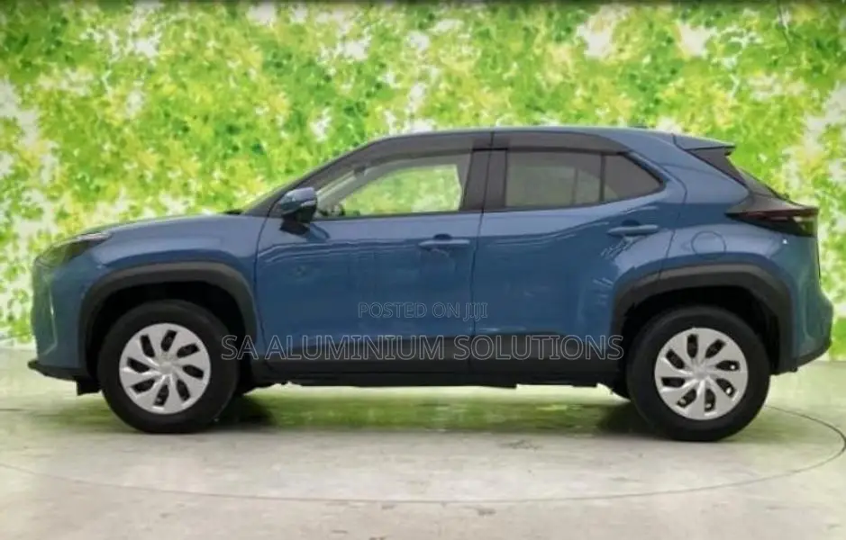 Toyota Yaris Cross X 2024