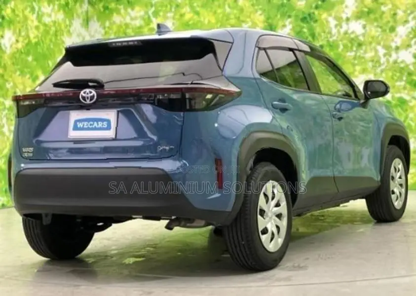Toyota Yaris Cross X 2024