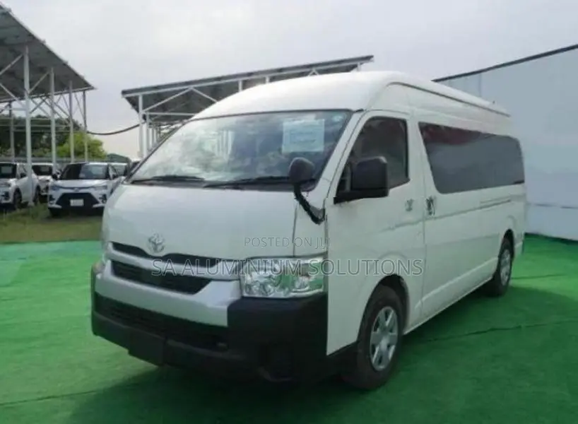 Toyota Hiace 2024