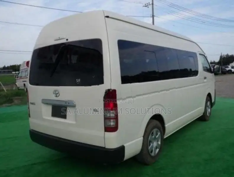 Toyota Hiace 2024