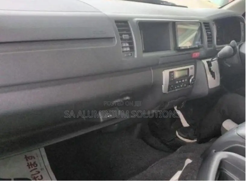 Toyota Hiace 2024