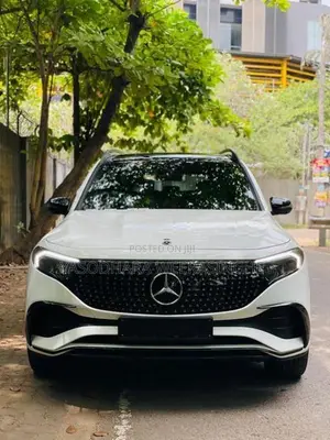 Mercedes Benz EQB 250 Plus 2024