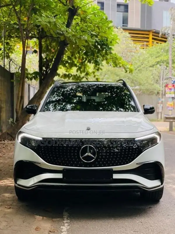 Mercedes Benz EQB 250 Plus 2024