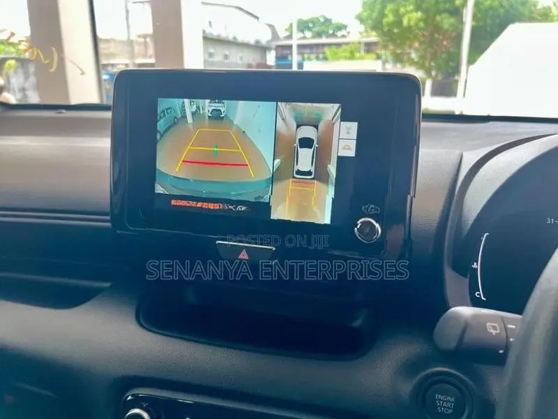 Toyota Yaris G LED 4WAY HEAD REST 2024