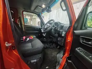 Toyota Pixis 2025