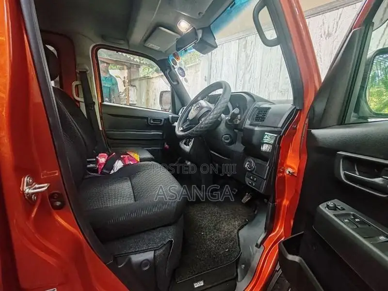Toyota Pixis 2025
