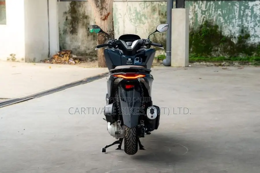 Honda PCX160 Road Sync 2025