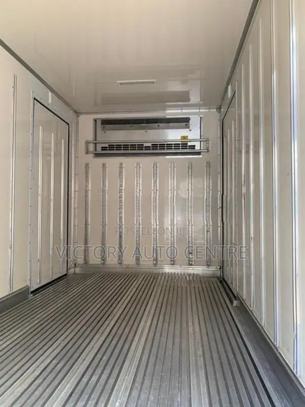 Isuzu Elf Freezer 10.5 2021