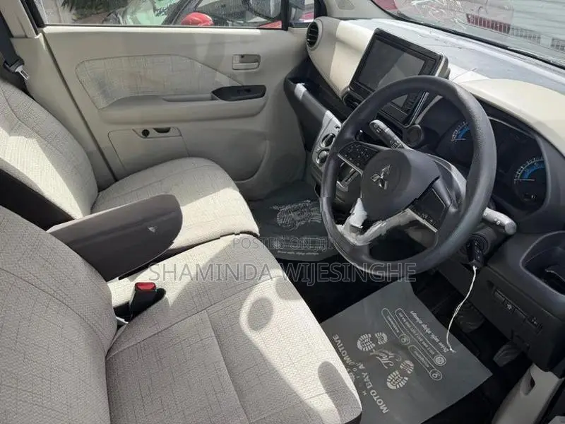 Mitsubishi eK Wagon M 2025